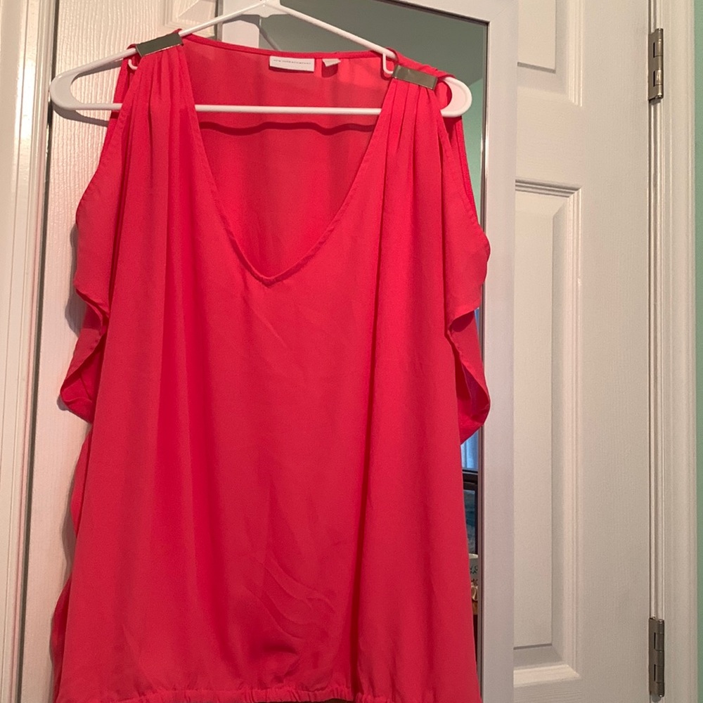NY&C pink cold shoulder top